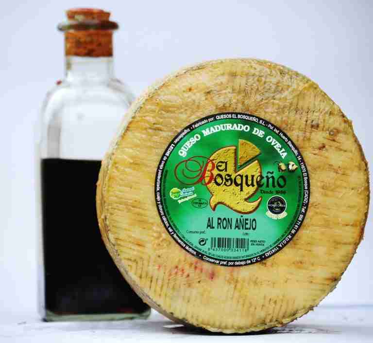 El queso al ron añejo de El Bosqueño se convierte en uno de los mejores del mundo