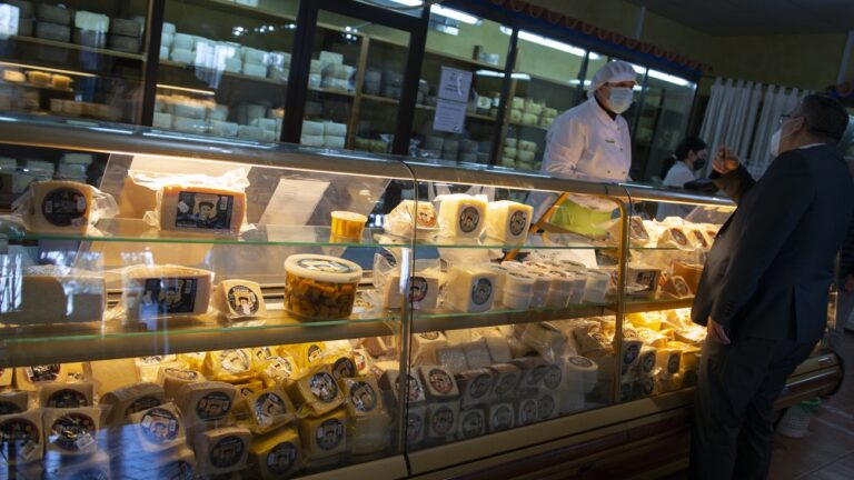 Quesos Don Apolonio y Rocío Arroyo: una fusión gastronómica en FITUR